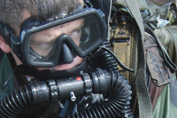 Combat Diver