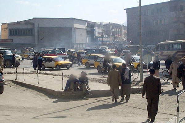 Kabul traffic after leaving the CJCMOTF compound. Convoys had to move amongst erratic civilian drivers. As conditions improved in Kabul traffic congestion hindered CA missions.