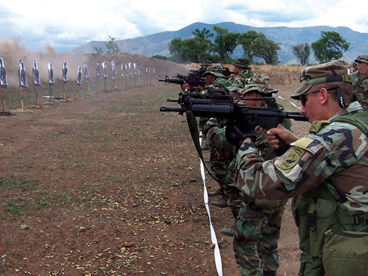 View of the firing line. Colombians from the BACOA are armed with M-4 rifles.