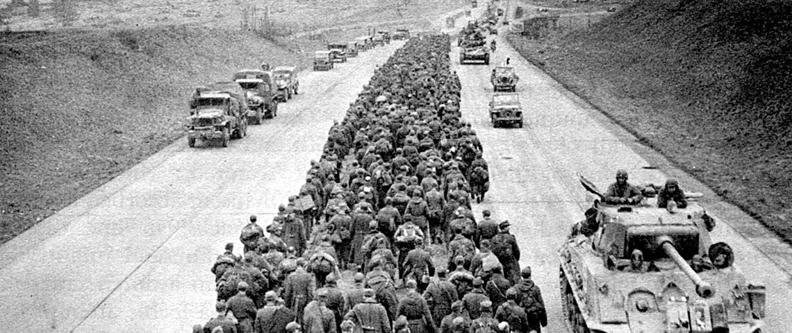 German PWs moved westward on the Autobahn while the 6th Armored Division pushed east towards Chemnitz, Czechoslovakia.