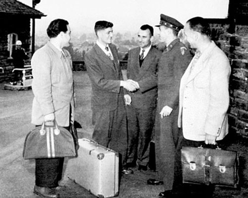 COL Foster, the Replacement Group commander, met some of the new recruits at the Zweibrucken train station. The overnight valises and thick briefcases were referred to as “schnitzel” bags by the East Europeans.
