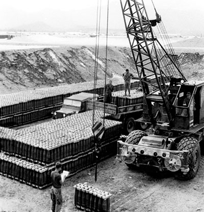 I Corps heavy artillery required the 295th Ordnance Company cranes