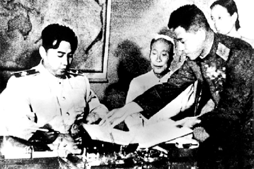 North Korean leader Kim Il Sung signed the armistice in P'yongyang in 1953.