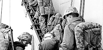 Marines boarding USS <i>Bayfield</i> (APA-33) at Hungnam.