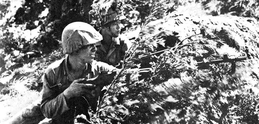A South Korean and an American soldier occupy a temporary position near Taejon.