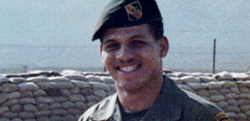 Returning to Vietnam in September 1968, he served with the 5th SFG Headquarters. This picture was taken on the B-55 MIKE Force compound, co-located with group headquarters. Note the use of unsubdued rank, shoulder sleeve insignia, and a ‘Luc Luong Dac Brit’ (LLDB), Vietnamese Special Forces patch.